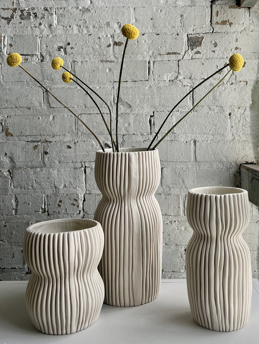 Cym Warkov Round Curvy Vase Collection